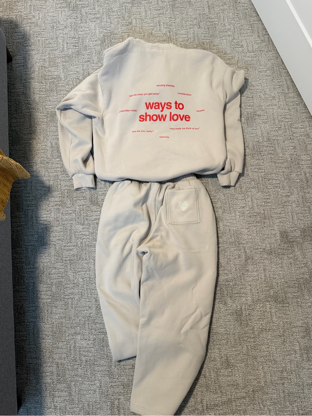 Women’s Wide-Leg Fleece Sweatpants in Light Beige - Picture 2 of 2